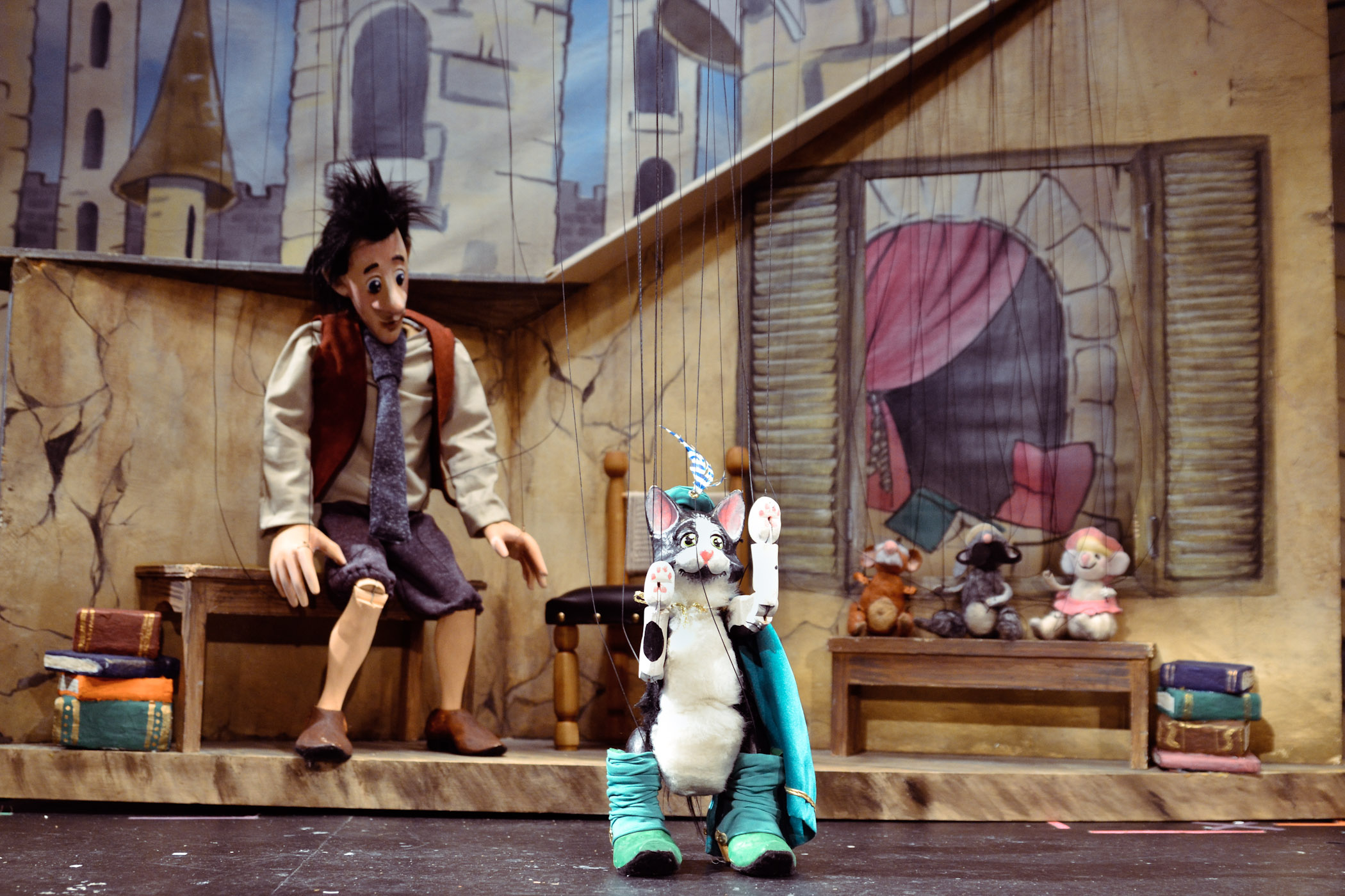 Puss In Boots Is One Clever Cat And One Awesome Show Kids